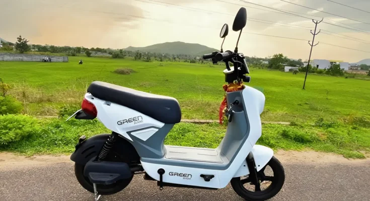 Avon E Plus Electric Scooter: Budget-Friendly Ride with 55KM Range, Stylish Design & Fast Charging